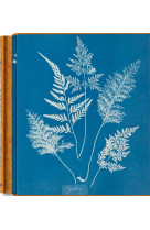 Anna atkins. cyanotypes (famous first edition) (gb/all/fr)