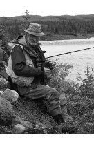 Debout dans la rivière