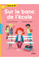 Sur le banc de l'école